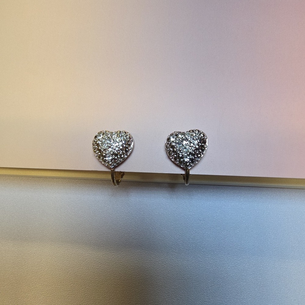 Vintage Avon Gold Tone Heart Clip On‎ Earrings Pave Crystal Sparkle